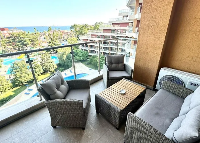 Sunny Family * Солнечный берег