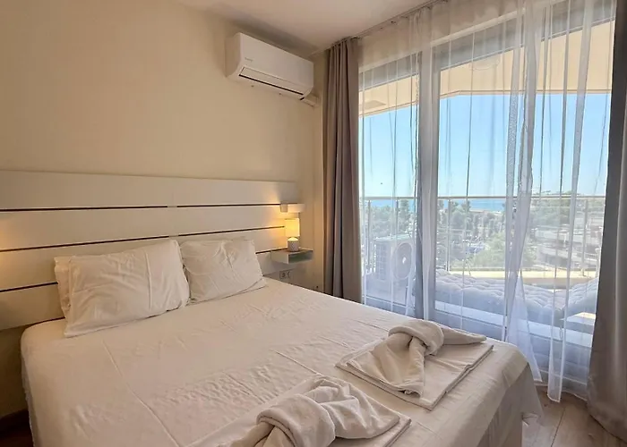 Sunny Family Апартаменты *