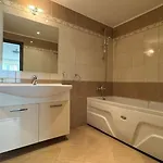 Sunny Family Apartament