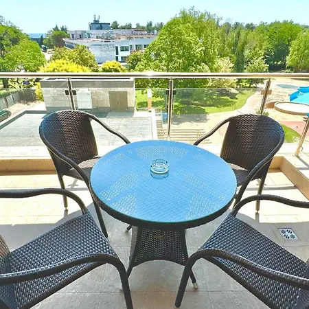 Апартаменты Sunny Family