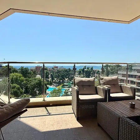 Sunny Family Апартаменты