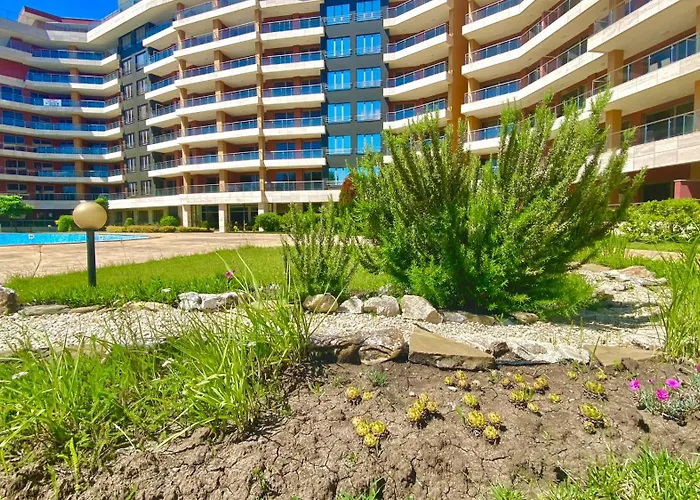 Sunny Family Apartment *