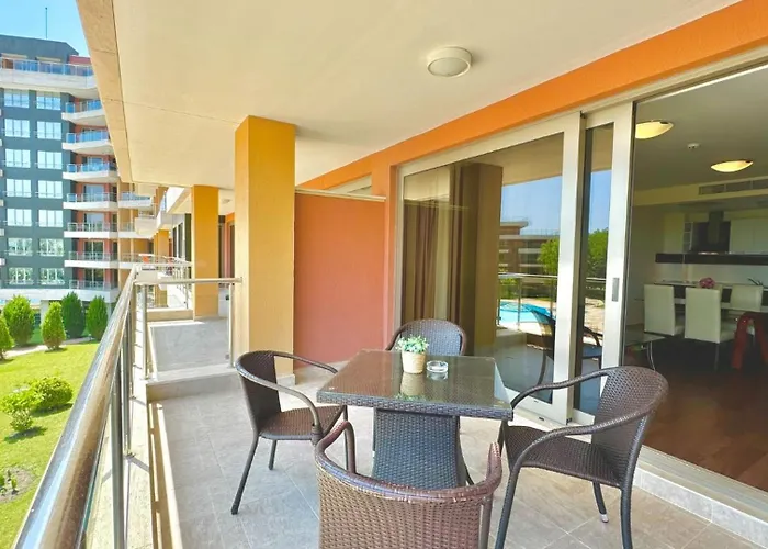 Sunny Family Apartment Slantschew brjag